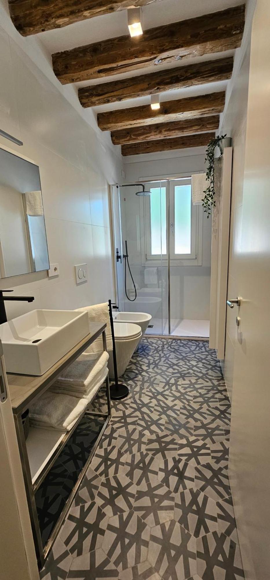 Small With Private Garden Appartement
